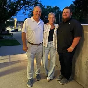 Meet your Posher, Sharon